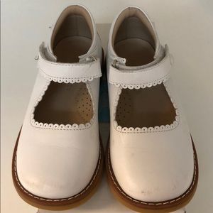 Kids size 11 Mary Jane Elephantito